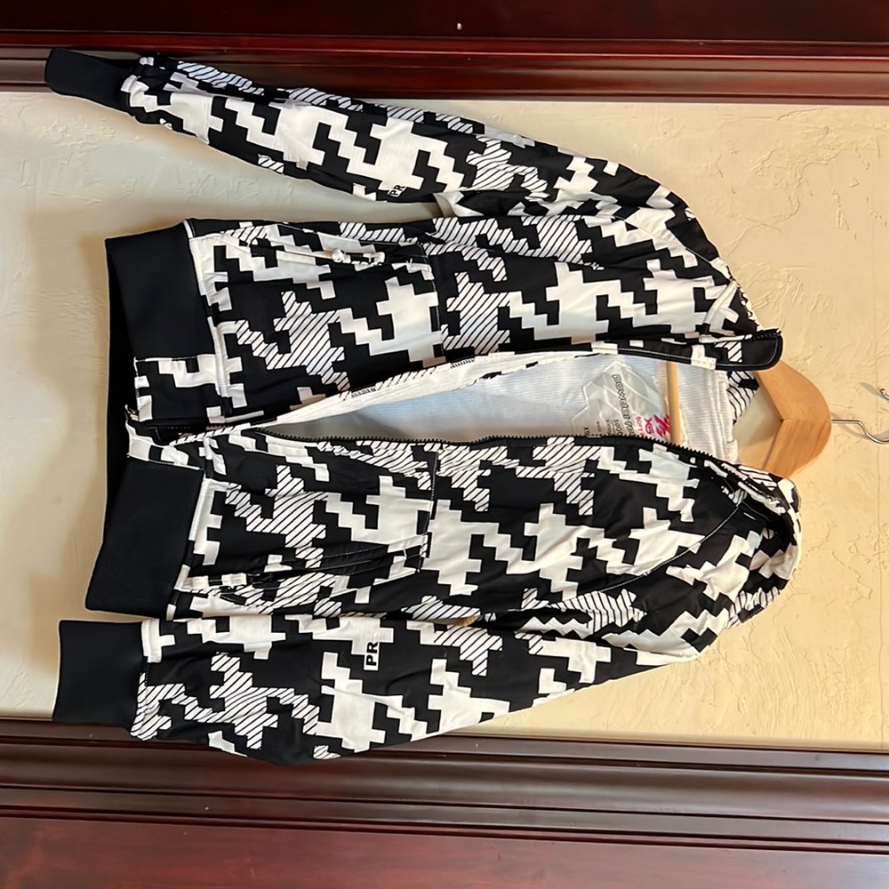 Winter jacket with hood